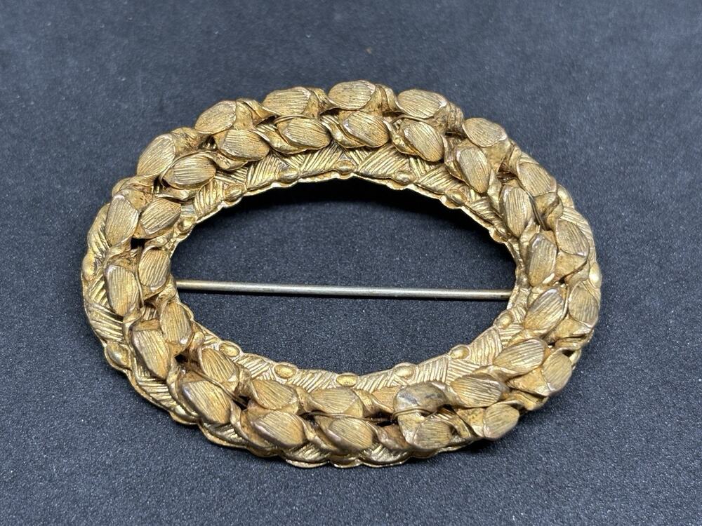 Vintage Miriam Haskell Braided Gold Plated Abstract Oval Brooch Pin 2.25”
